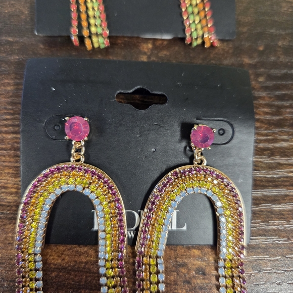 BOGO💖Lydell New York Unicorns and Rainbows Dangle Earring Set - Picture 2 of 3